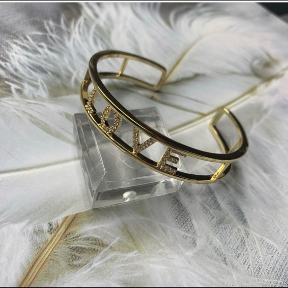 LOVE CUFF - Picture 2 of 3